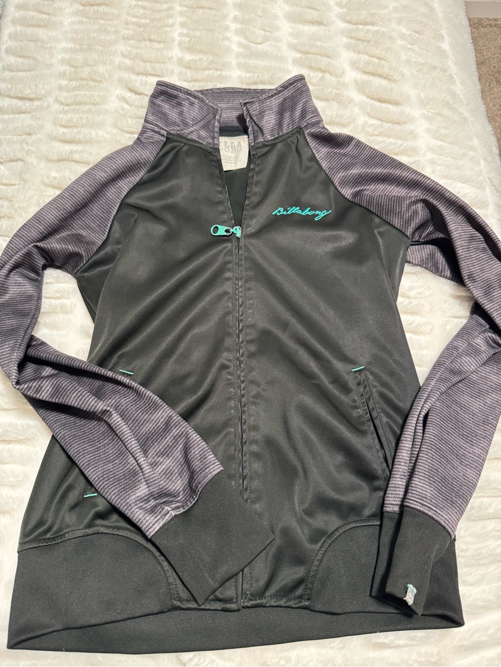 Billabong Black Swim Jacket with Gray Sleeves and Teal Accents
